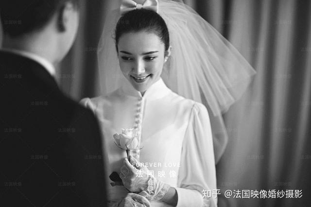 婚纱表情种动作_婚纱表情_俏皮婚纱照表情包动态图片